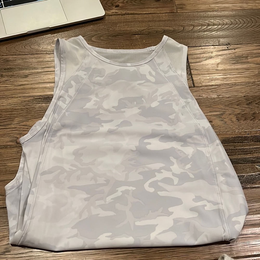 Cameo tank top from lulu